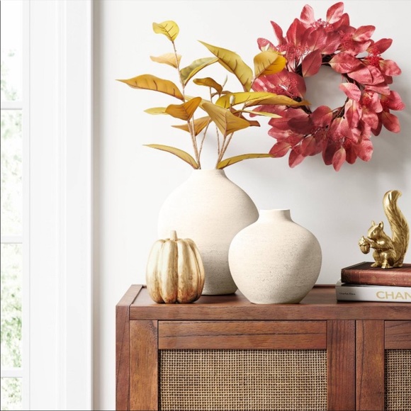 *NEW* 7" x 7" Earthenware Fall Texture Vase White - Threshold - Picture 2 of 2